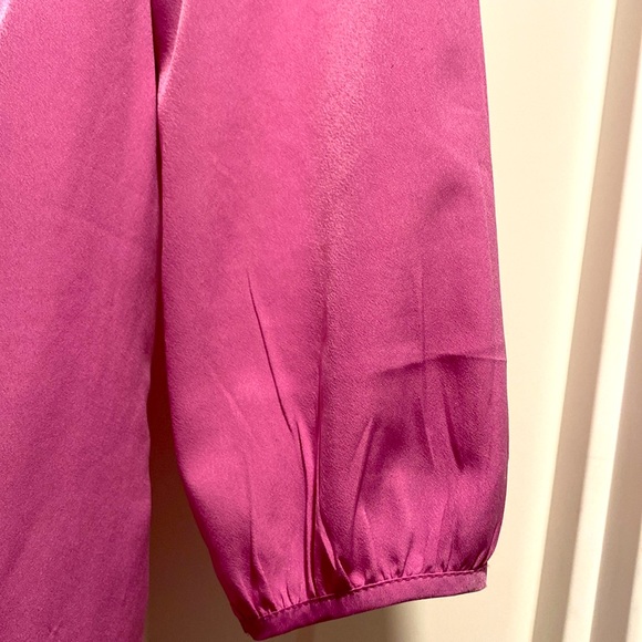 [Banana Republic] Women’s Pink V-Neck 3/4 Sleeve Blouse Size Small - Picture 4 of 12